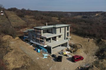 csaladi_hazak-eger__kekfrankos-img6382.jpg